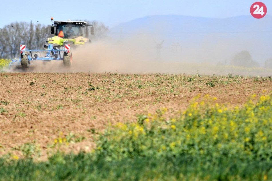 Poľnohospodári sejú a sadia aj napriek pribúdajúcim prípadom ochorenia COVID-19