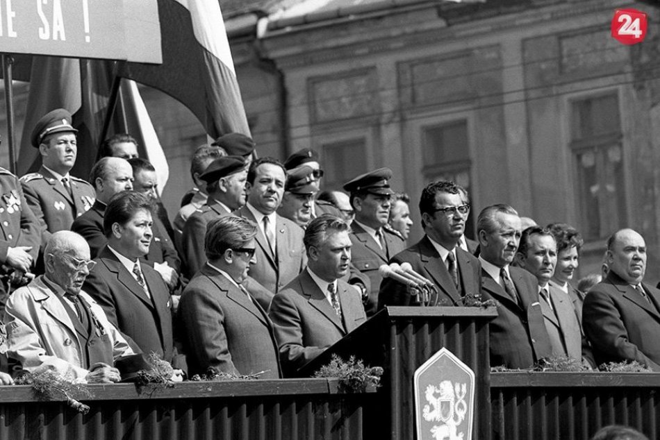 Obrazom: Oslava 1. mája v Prešove z roku 1972