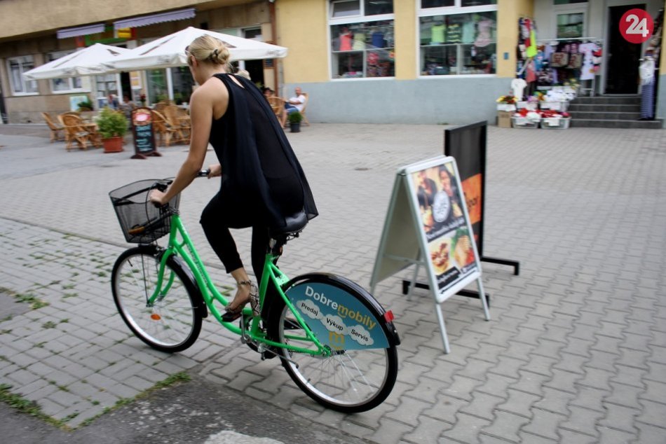 FOTO: V Prievidzi spustili takzvaný bike sharing pod názvom Zelený bicykel