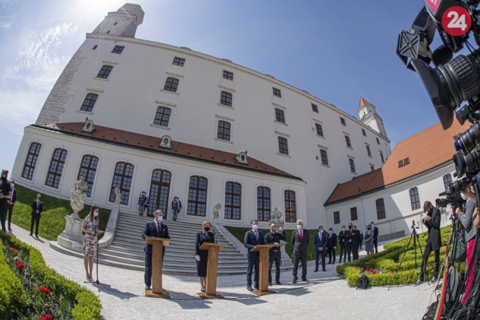 Podpis Deklarácie o zahranično-politickom smerovaní SR