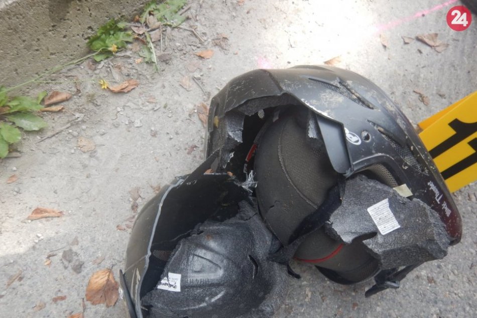FOTO z tragickej nehody motocyklistu (†40) na Kukučínovej ulici v Považskej Byst