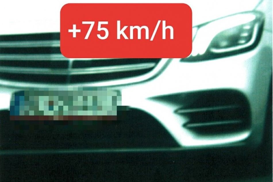 Vodič "letel" 155 km/h na 80-tke