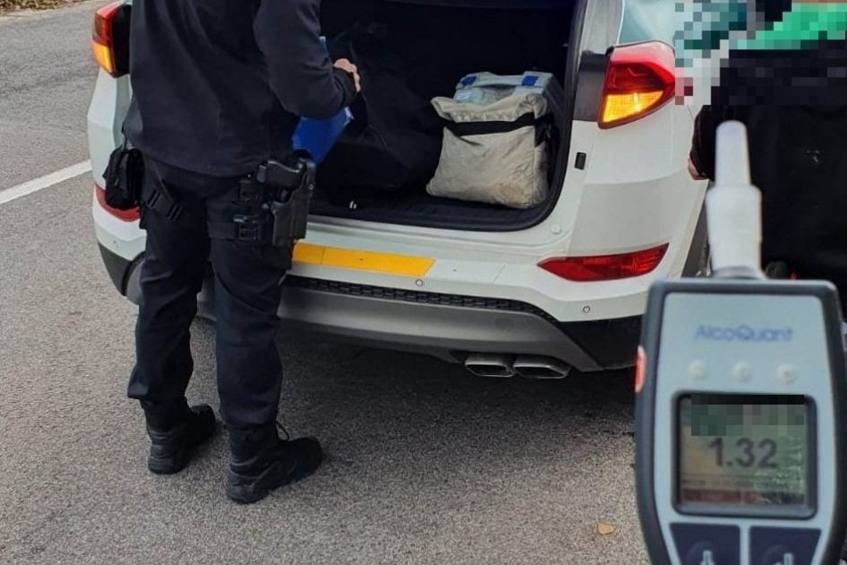 FOTO: Cyklista z okresu Trenčín nafúkal 2,75 promile, hrozí mu pokuta do 800 eur