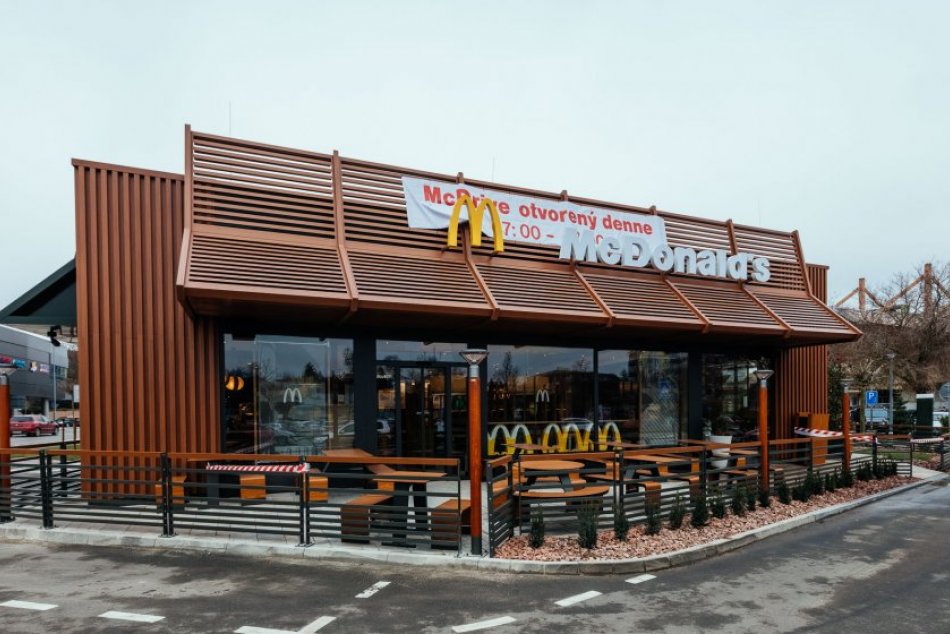 McDonald's v Trnave: Pozrite na vynovený interiér!