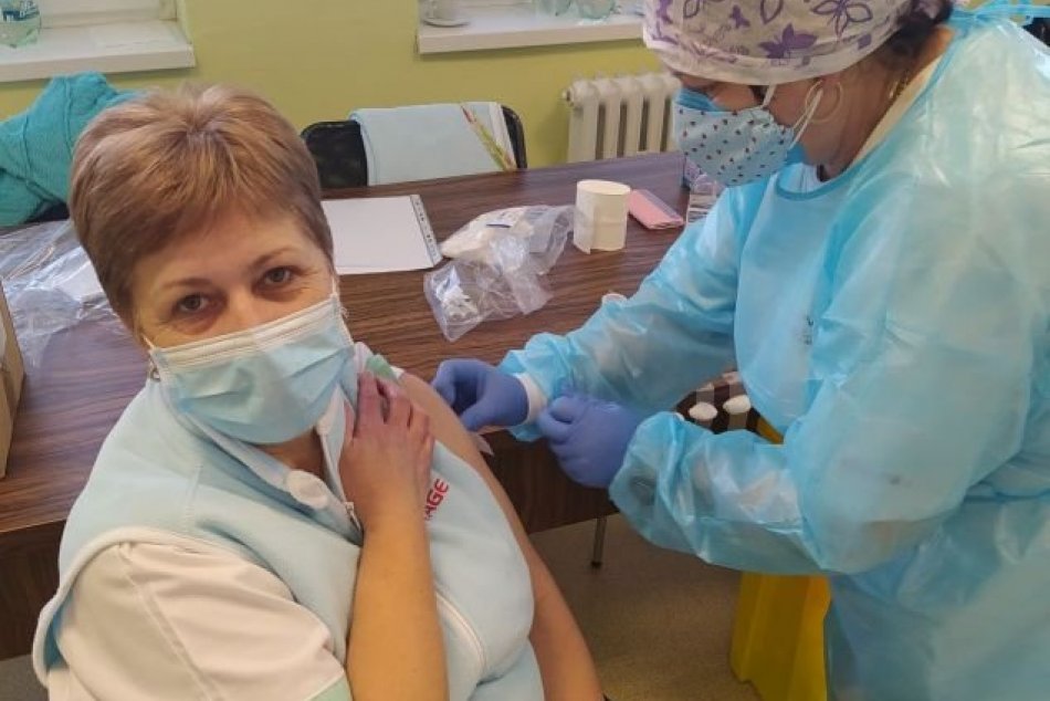V OBRAZOCH: Očkovanie vo zvolenskej nemocnici