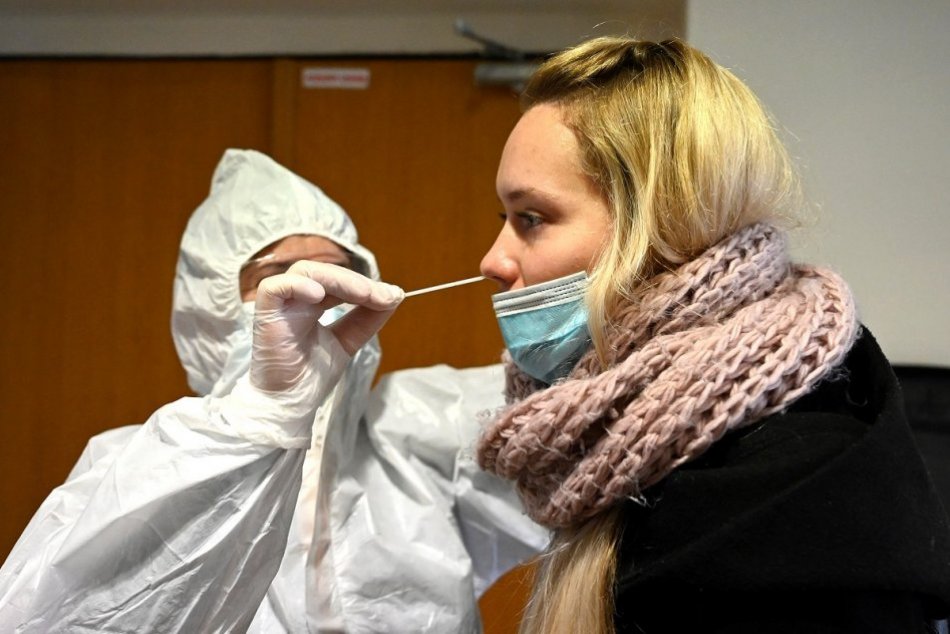OBRAZOM: Skríningové testovanie na ochorenie COVID-19 v Trenčíne