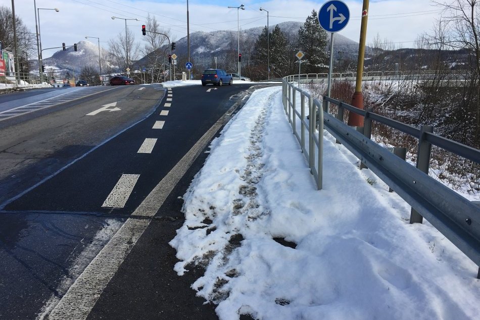 OBRAZOM: Nový chodník na Orlovskom moste vyzerá v zime aj takto