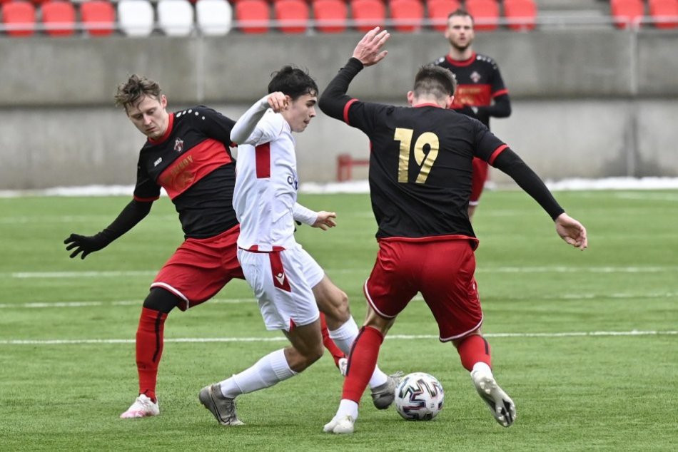 OBRAZOM: V zápase AS Trenčín - MŠK Púchov (1:1) hral aj Lucas Demitra