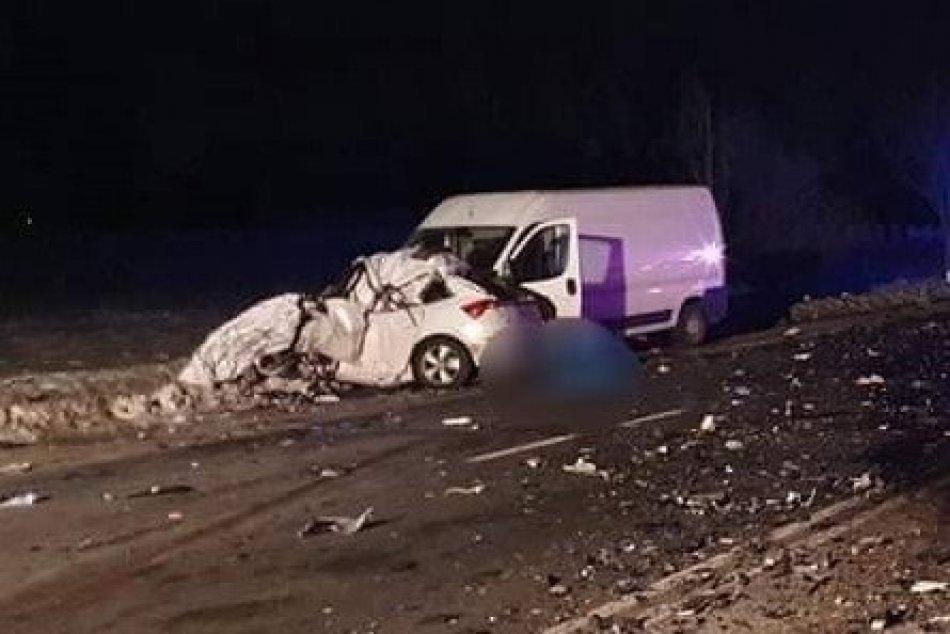 FOTO: Dopravná nehoda za Prešovom v smere do Kapušian si vyžiadala obeť