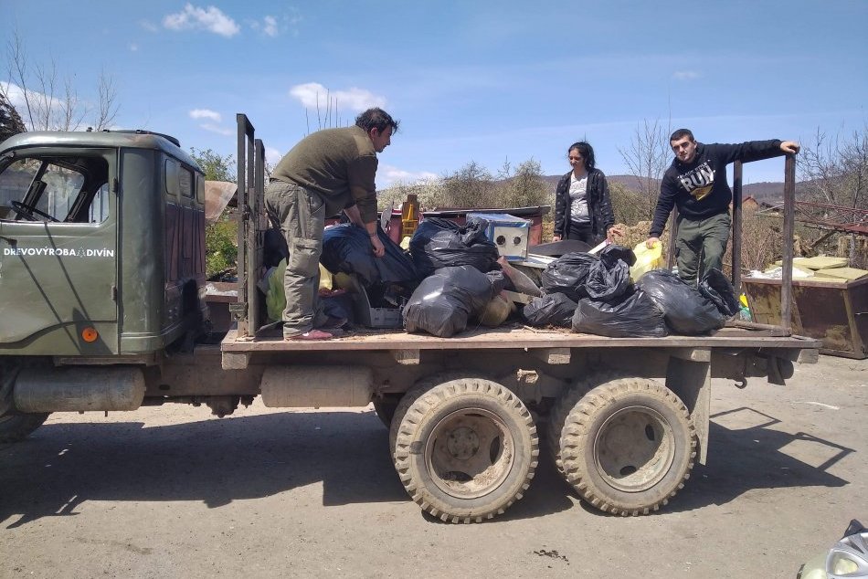 V OBRAZOCH: Novohradskí poľovníci vyčistili svoje revíri