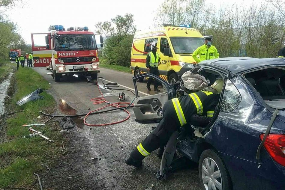 FOTO: Tragická dopravná nehoda v Novej Dubnici