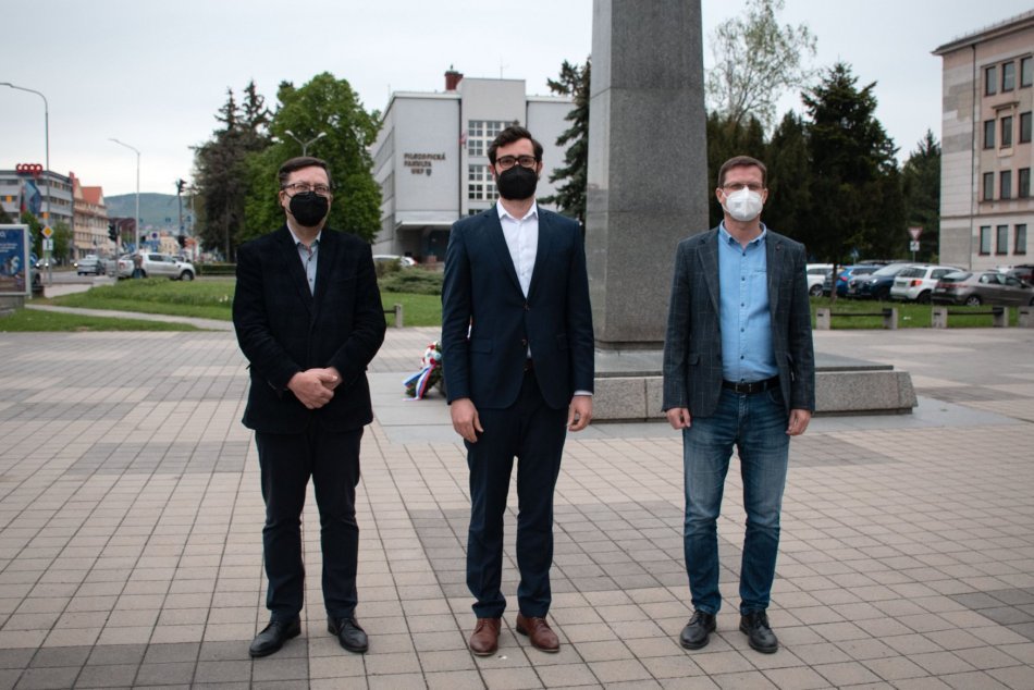 OBRAZOM: 76. výročie víťazstva nad fašizmom v Nitre