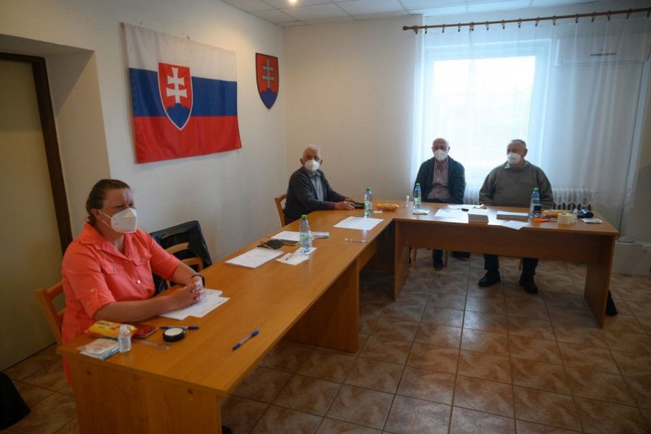 Doplňujúce voľby v obciach Nitrianskeho kra­ja