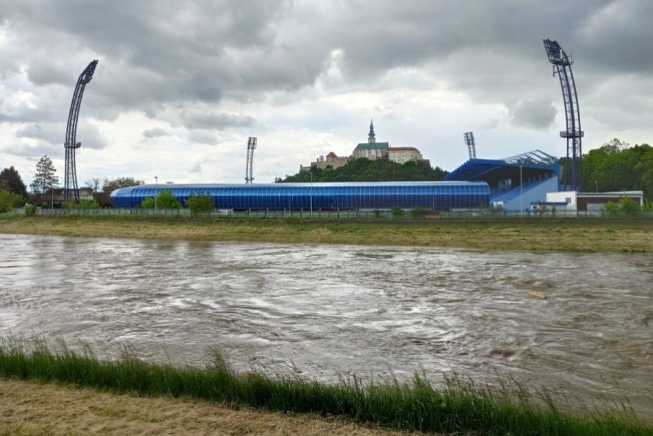 OBRAZOM: Hladina rieky Nitra 18. mája 2021