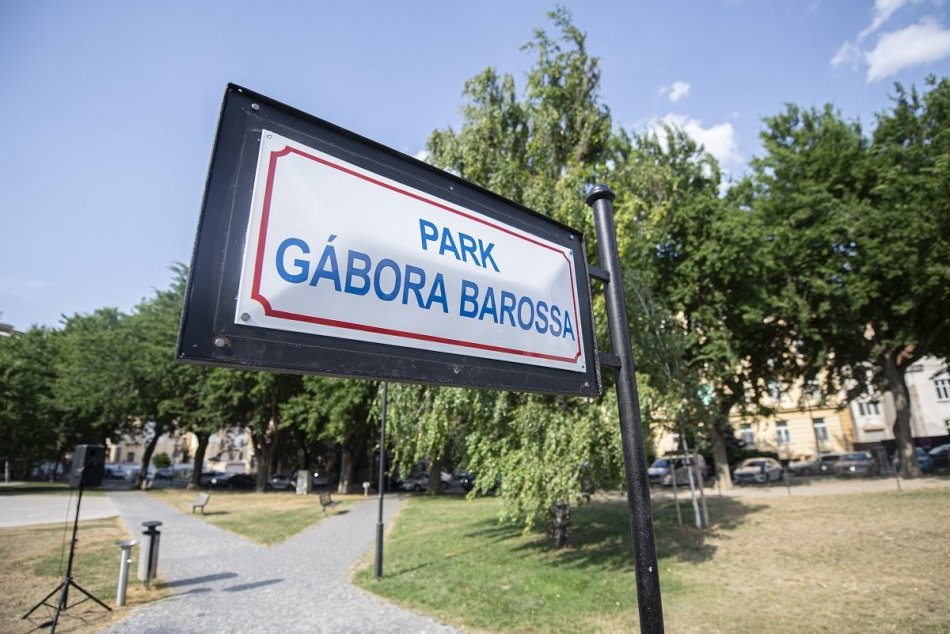 FOTO: Park Gábora Barossa v Bratislave je pomenovaný po rodákovi z Pružiny