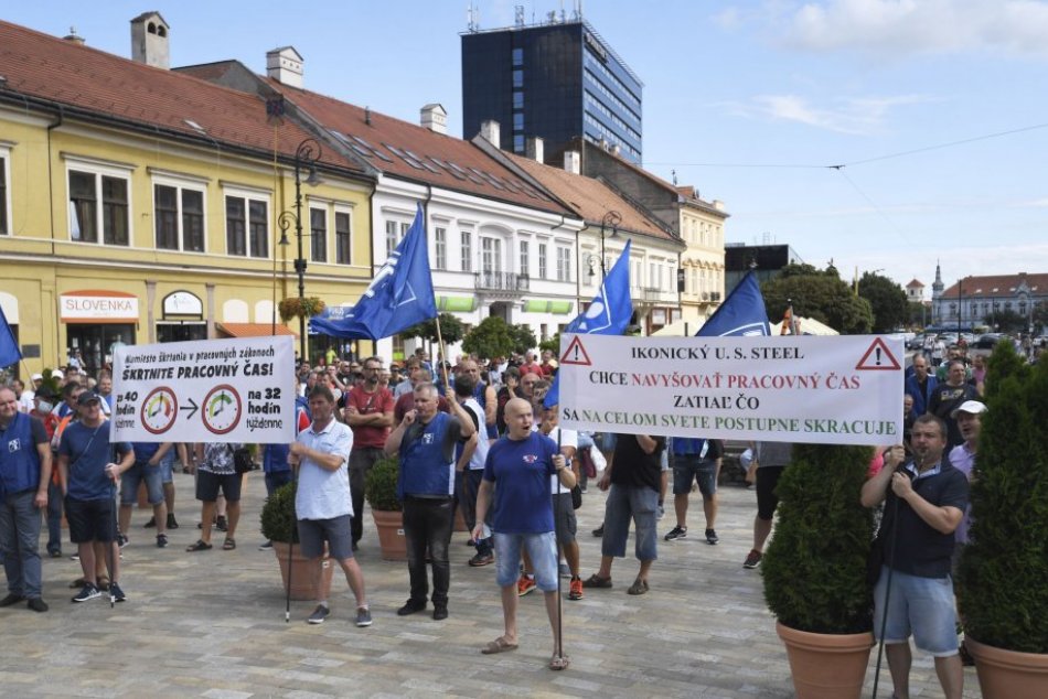 V OBRAZOCH: Spoločný pochod zamestnancov U. S. Steel Košice