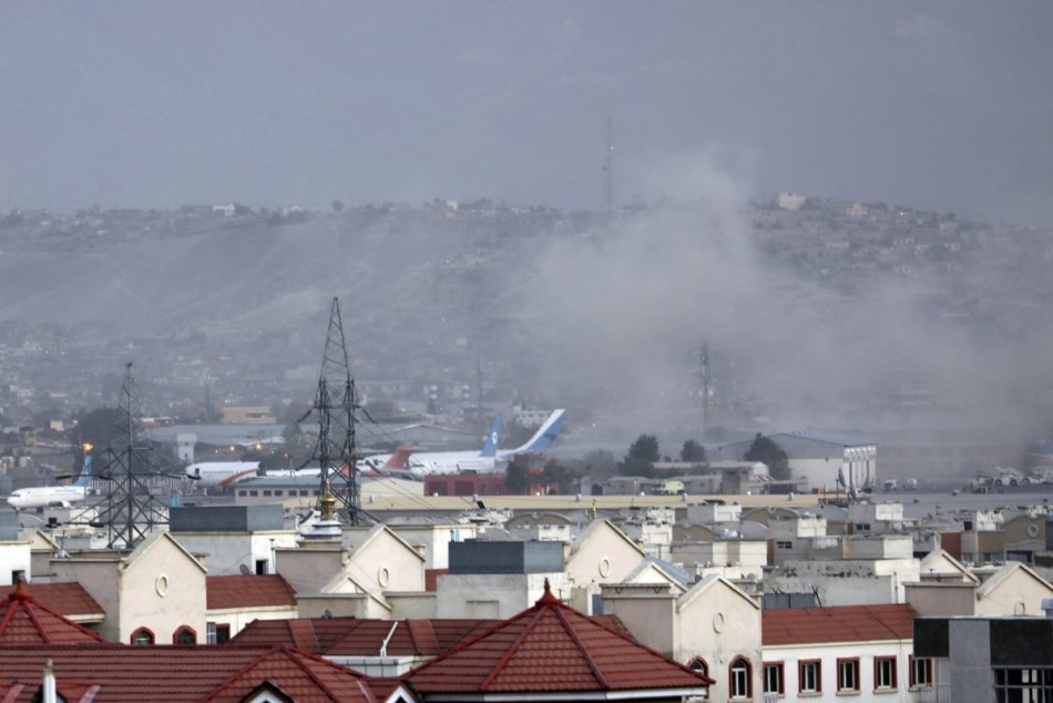 Bombové útoky v Kábule 26. augusta 2021