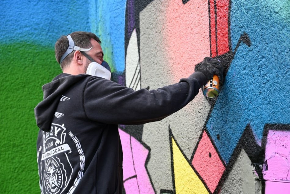 Graffiti v prvej pouličnej galérii pod názvom Street Art Gallery v Trnave