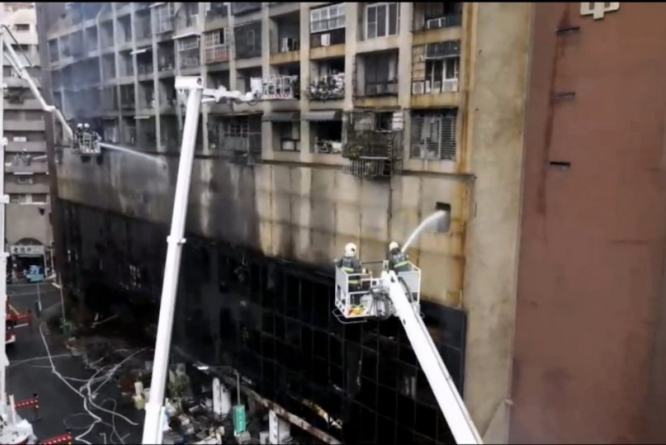 Požiar v obytnej budove na Taiwane