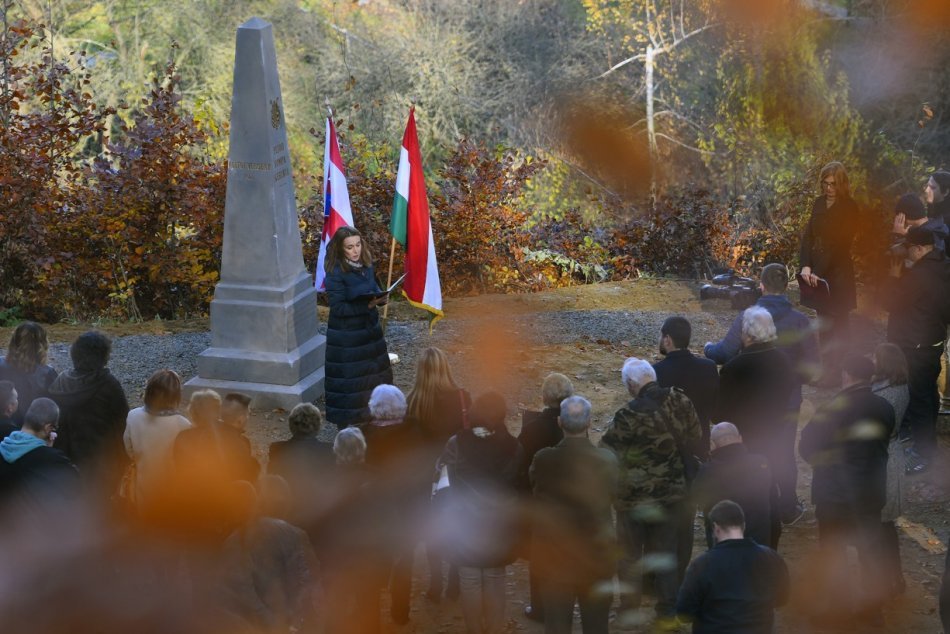 Objektívom: Odhalenie pamätníka slávnemu maďarskému básnikovi