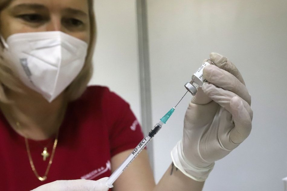 V OBRAZOCH: Očkovanie vo veľkokapacitnom očkovacom centre v Bystrici