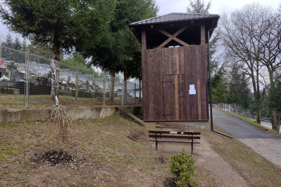 Objektívom: Zachránená zvonica v obci Víťazovce