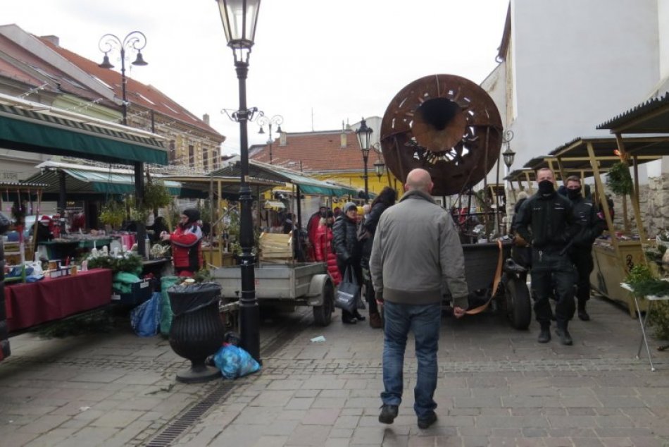 Košičania si užívajú vianočnú atmosféru na Dominikánskom námestí