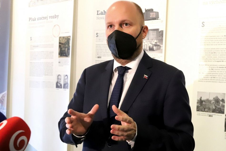 V OBRAZOCH: Minister obrany SR Jaroslav Naď navštívil Múzeum SNP