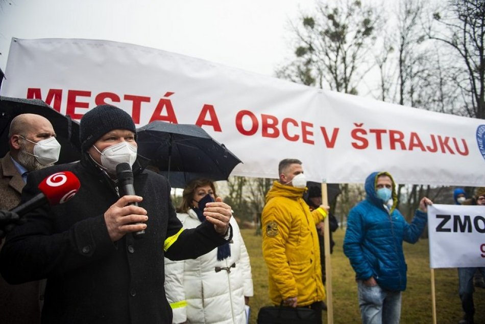 ZMOS protestovalo v Bratislave proti nezáujmu vlády i prijímanej legislatíve