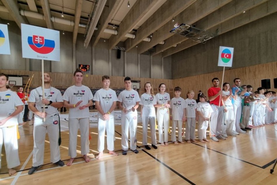 OBRAZOM: Novozámockí capoeiristi na súťaži v Budapešti