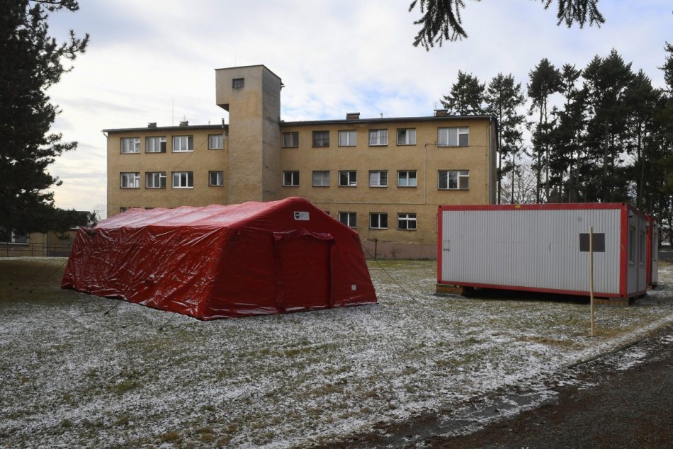 Objektívom: Pri prešovskej nemocnici už máme triážny stan