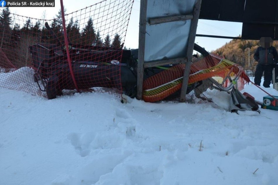 Hrôza na lyžiarskom svahu: Opitý muž spadol zo skútra, ktorý sa rútil priamo na 