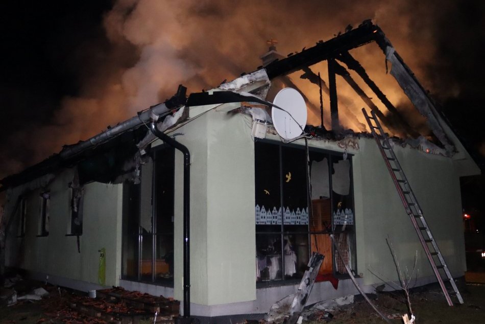 Objektívom: Po požiari v Abranovciach vznikla obrovská škoda