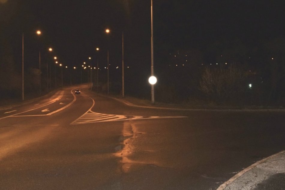 V OBRAZOCH: Vodič pri nehode v Bystrici zrazil chlapca