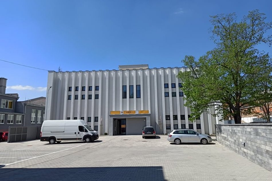 Nová budova hlavnej pošty v Nitre