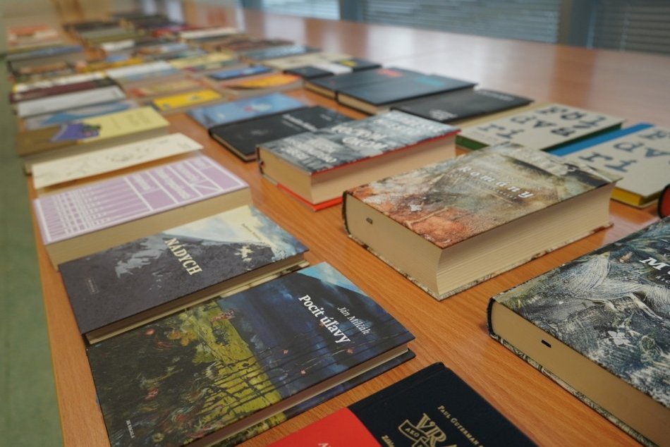 Objektívom: Prešovská univerzita dostala unikátny knižný dar