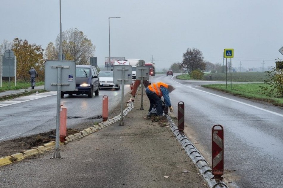 V uliciach si odrábali dávky v hmotnej núdzi