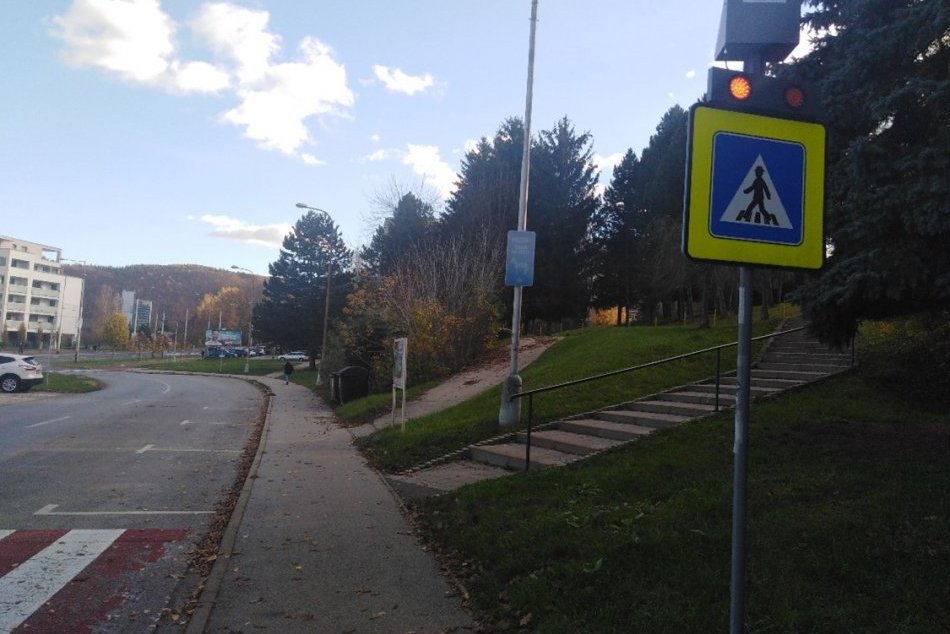 V OBRAZOCH: Priechody pre chodcov v Bystrici sú bezpečnejšie