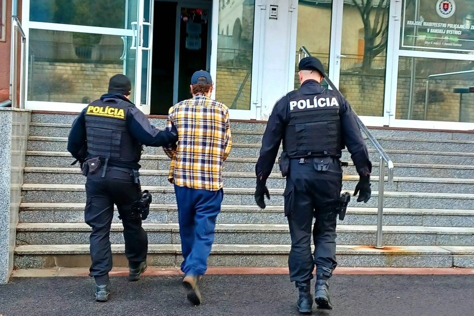V OBRAZOCH: Polícia zadržala 27-ročného Zvolenčana
