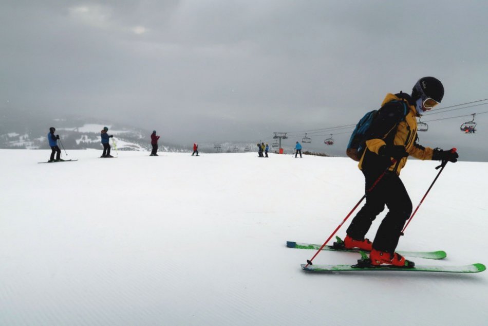 Vo Vysokých Tatrách sa stále lyžuje