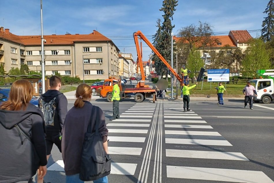 V OBRAZOCH: Modernizácia semaforov pod Národnou ulicou