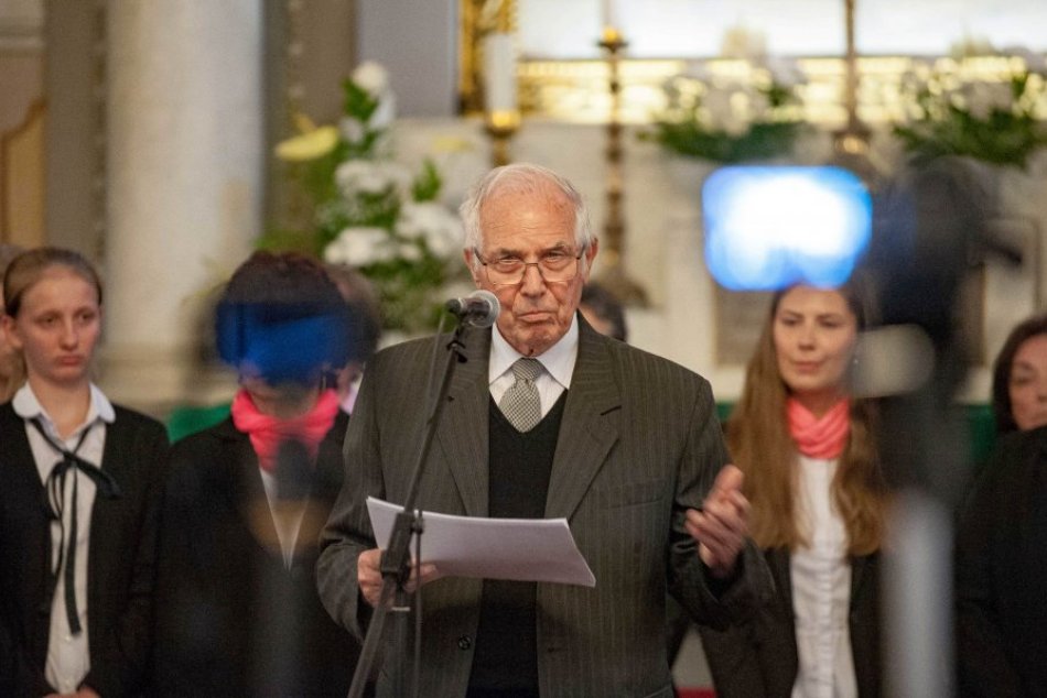 Vo veku 91 zomrel uznávaný umelec Juraj Sarvaš