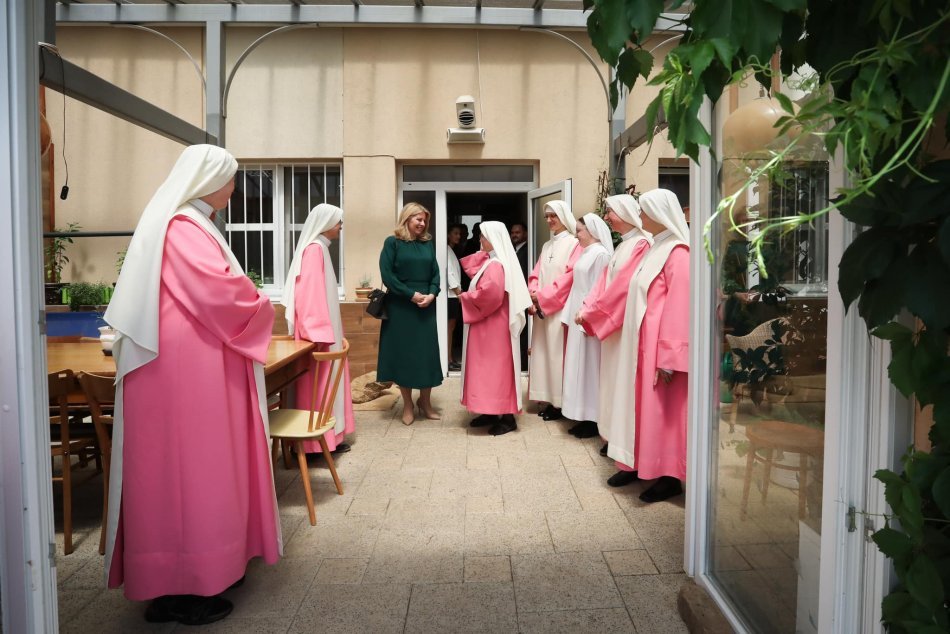 Prezidentka na návšteve kláštora Ružových sestier v Nitre