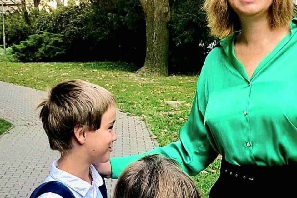 Slovenskí politici priviedli do školy svoje deti