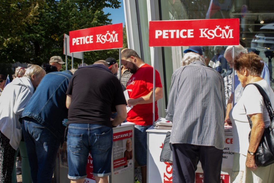 Objektívom: Protesty v Českej republike proti vláde