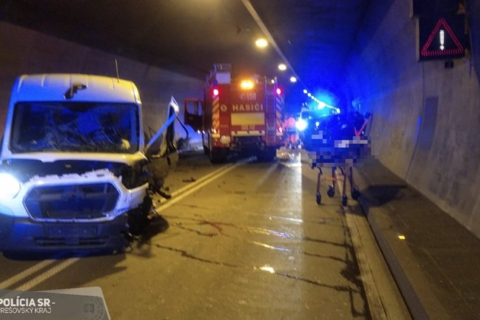 Objektívom: Vážna dopravná nehoda v tuneli Branisko