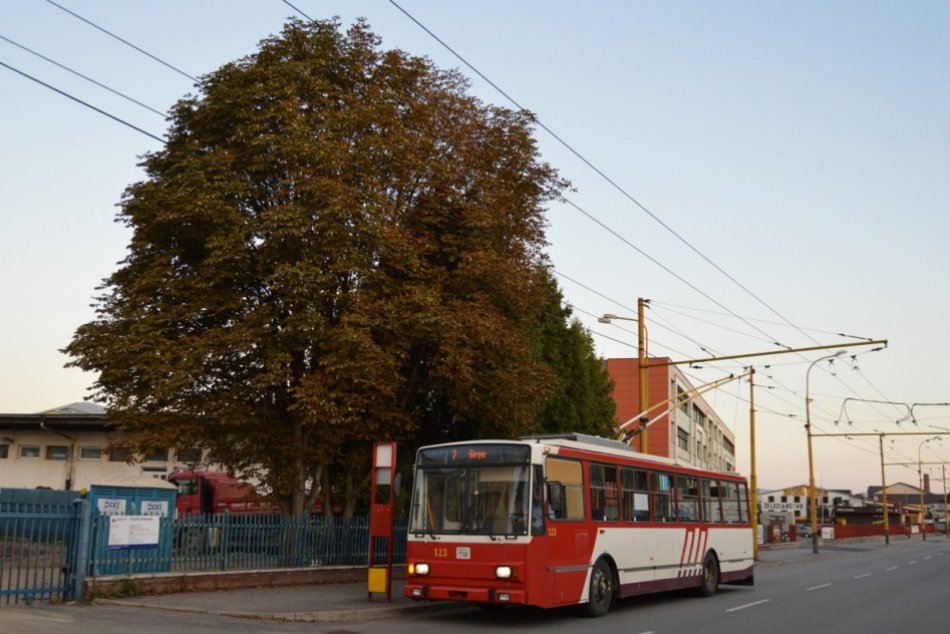 Objektívom: Prvý historický trolejbus v Prešove