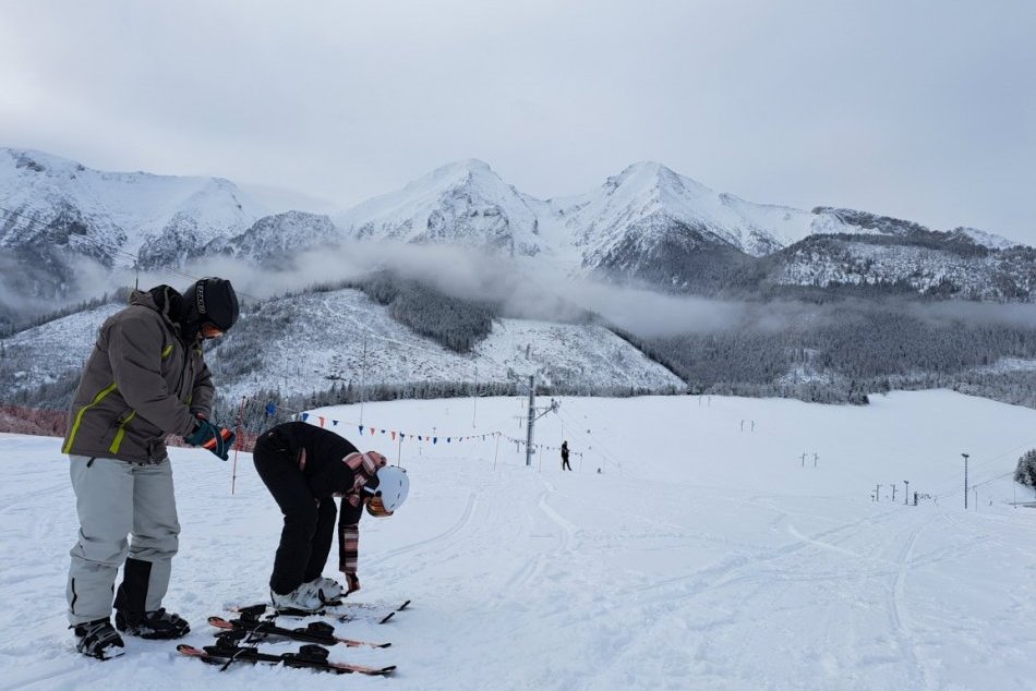 Objektívom: V Ždiari sa začína lyžovať, sezónu tam už odštartovali