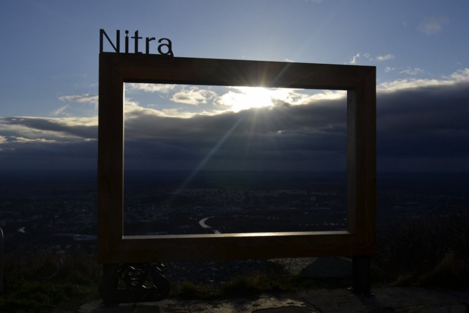Nitra má novú atrakciu pre turistov: Na Pyramíde postavili FOTOPOINT