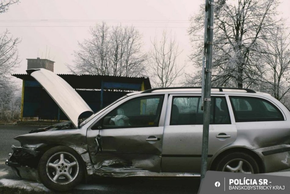 V OBRAZOCH: Pri nepríjemnej zrážke áut sa ťažko zranilo 12-ročné dievča
